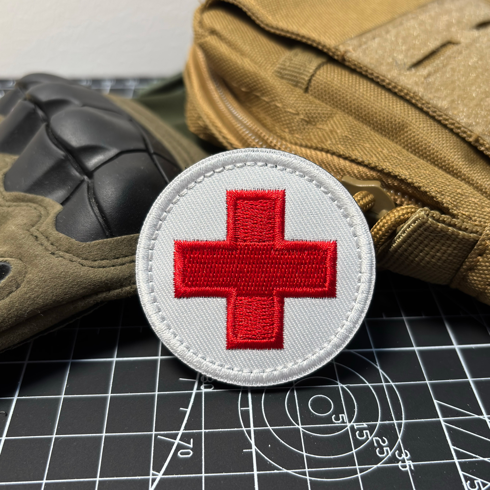 First Aid Red Cross Round Patc - đánh giá và giá First Aid Bag Kit